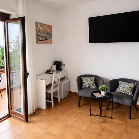 Stella Marina Sea & Sun Bed and Breakfast 4*