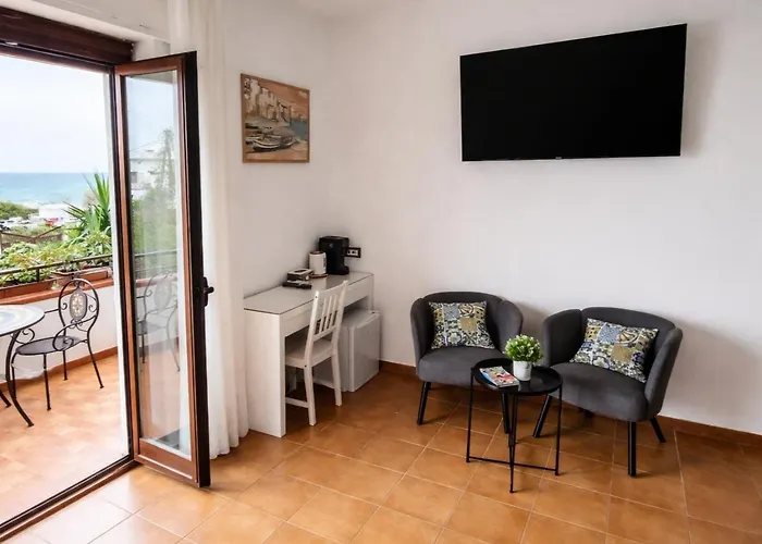 Stella Marina Sea & Sun Bed & Breakfast 4*